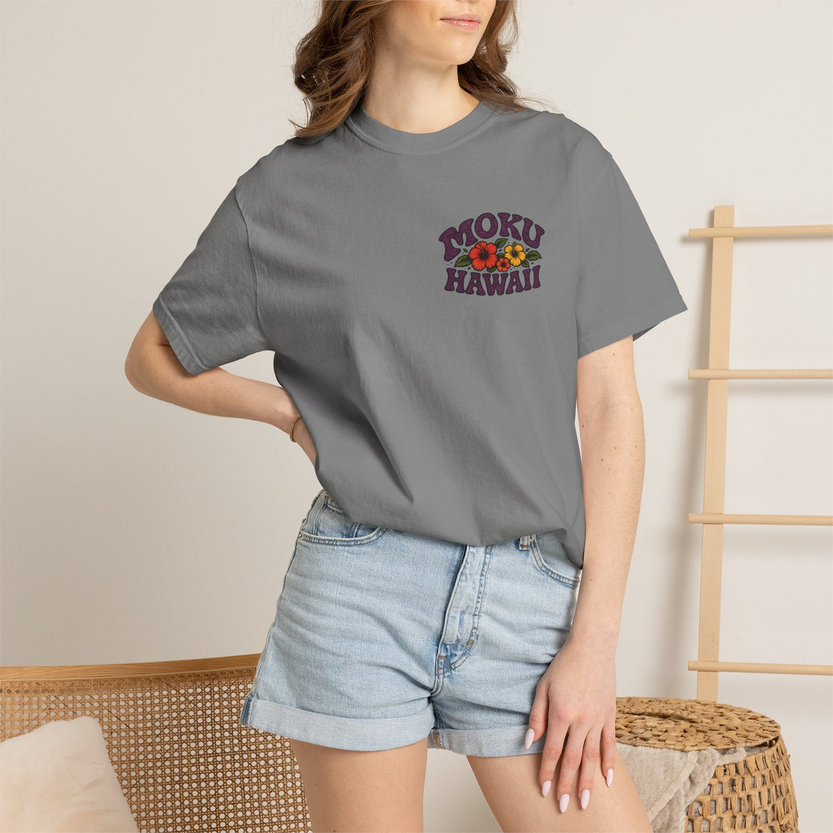 MOKU Hawaii Vintage "Peace Out" T-Shirt