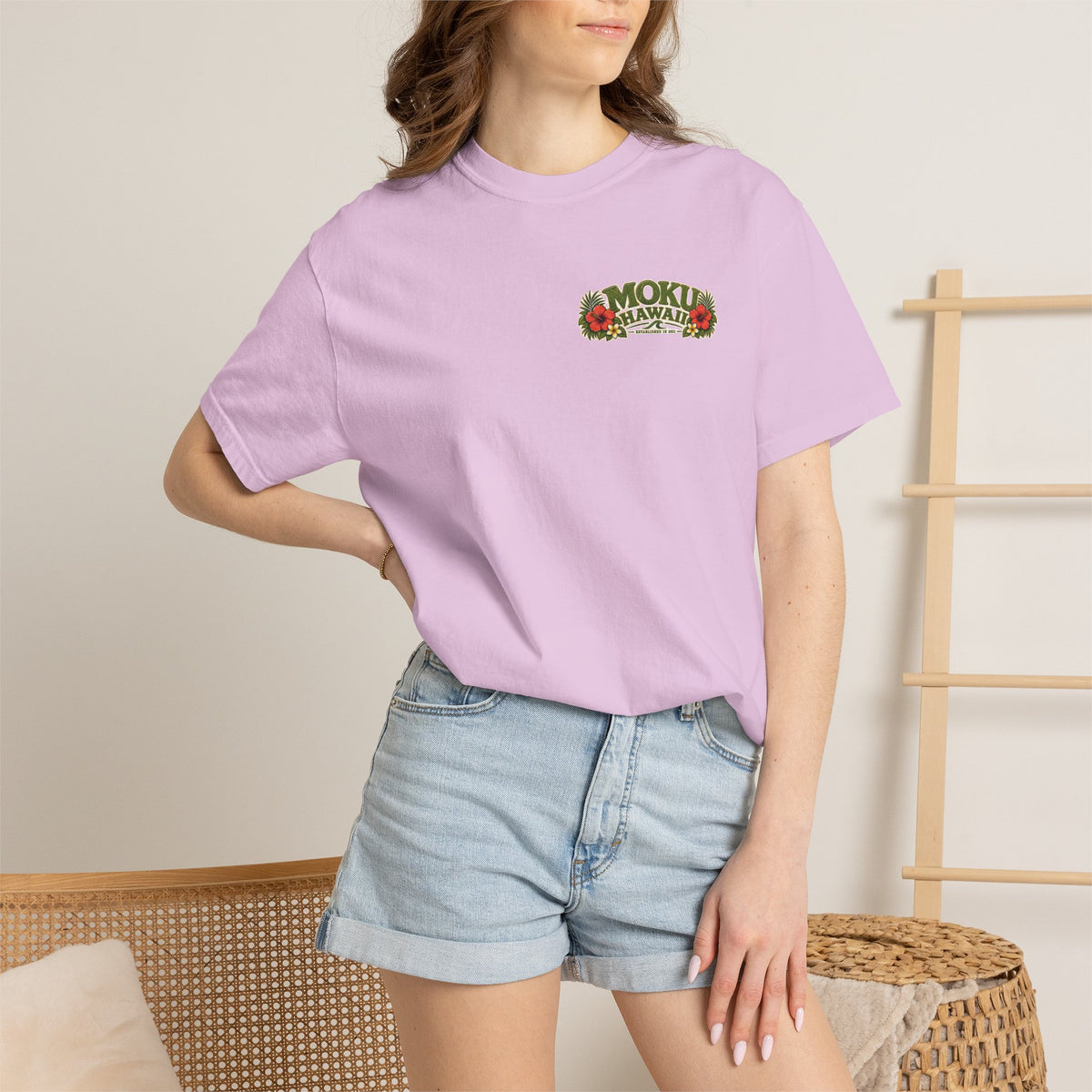 MOKU Hawaii Vintage "Surfer Girl" T-Shirt