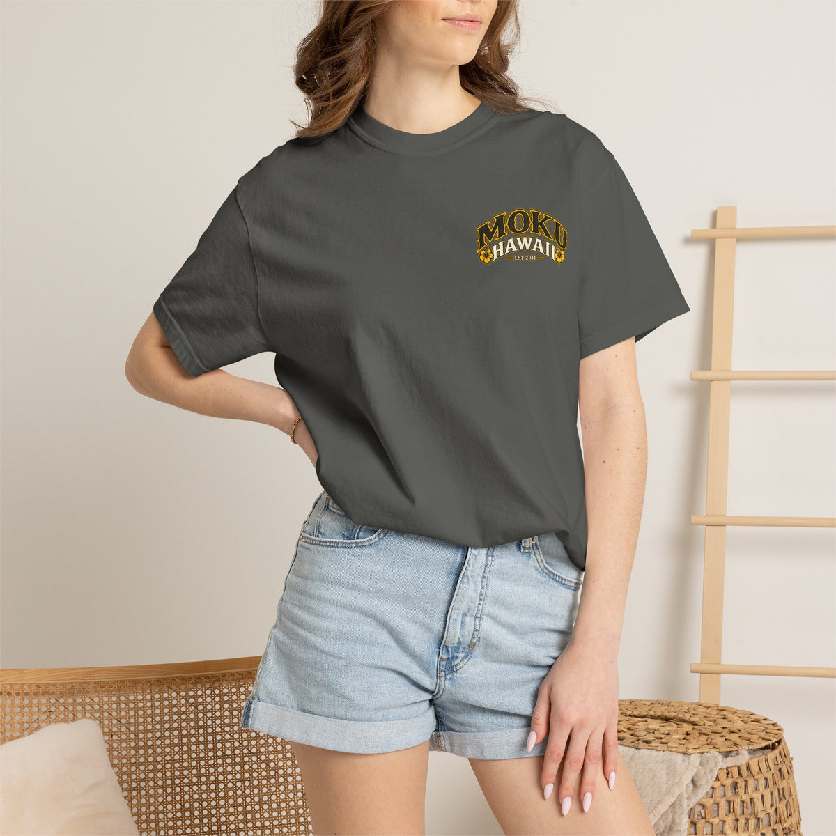 MOKU Hawaii Vintage "Surfer" T-Shirt