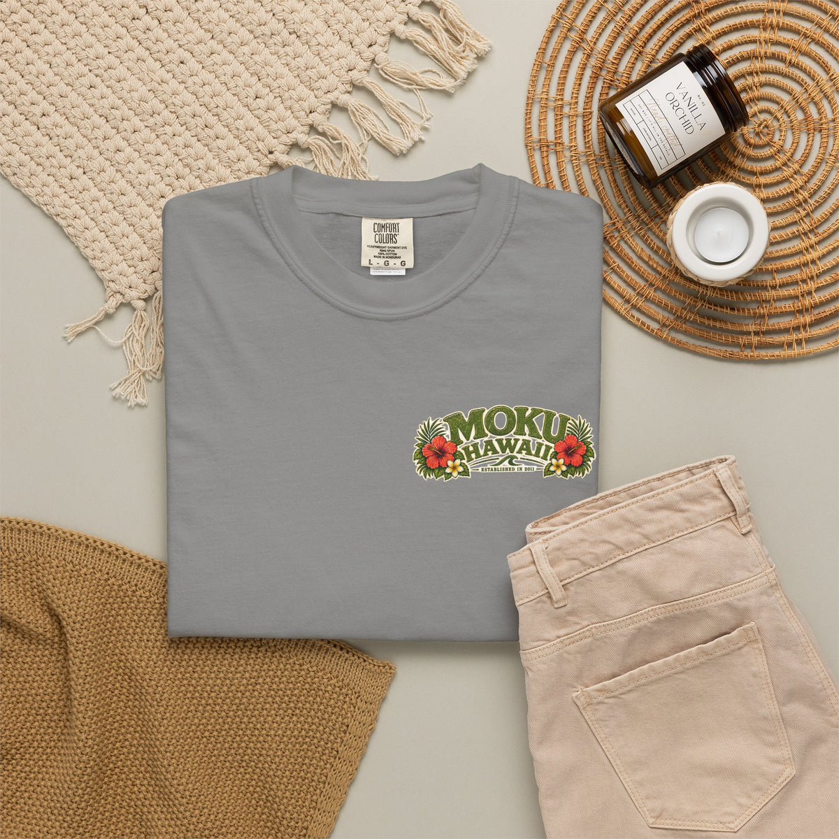 MOKU Hawaii Vintage "Surfer Girl" T-Shirt