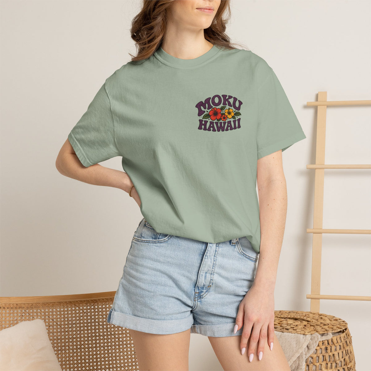 MOKU Hawaii Vintage "Peace Out" T-Shirt
